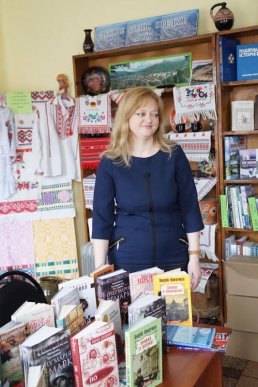 Сільським бібліотекам Тячівщини презентували книги сучасних українських авторів та світових класиків – 04 Сільським бібліотекам Тячівщини презентували книги сучасних українських авторів та світових класиків – 04