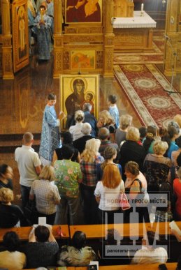 До Мукачева завітали реліквії з Ватикану (ФОТОРЕПОРТАЖ) – 09