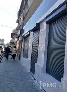 Перший день суворого карантину у Мукачеві: які заклади закрили, а які продовжують працювати – 12