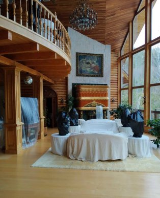 Обшуки маєтку родини Віктора Медведчука на Закарпатті: опубліковано ексклюзивні кадри – 32