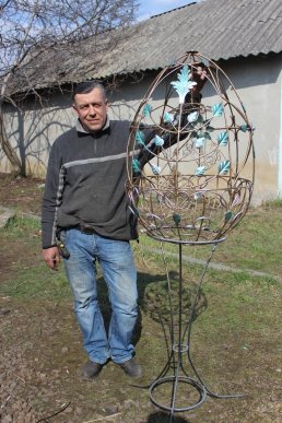 Мукачівець Василь Щока підготував до Великодня унікальну ковану писанку – 08