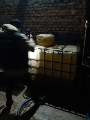 Поліцейські затримали «на гарячому» групу осіб – 03