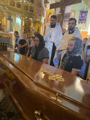 У одній із громад Закарпатської області попрощалися із Героєм – 03