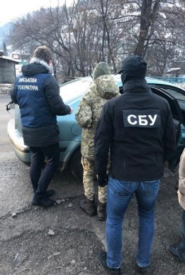 Спецпризначенці затримали жінку: оприлюднено фото – 05 Спецпризначенці затримали жінку: оприлюднено фото – 05