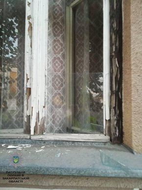 У Мукачеві чоловік розбив вікно і намагався проникнути в будинок – 02
