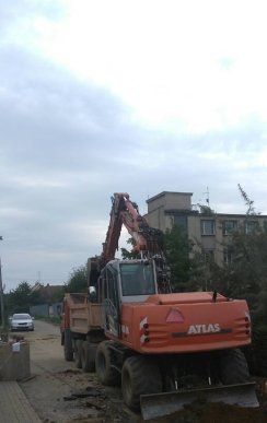 У провулку Соляному в Ужгороді наслідки аварії ліквідують за три дні – 02