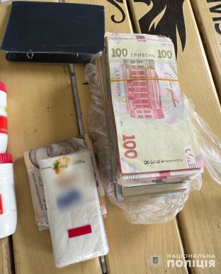 Закарпатець намагався підкупити начальника патрульної поліції – 04 Закарпатець намагався підкупити начальника патрульної поліції – 04