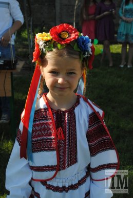 Останній дзвінок відлунав для випускників Мукачівської ЗОШ №6 (ФОТО) – 02