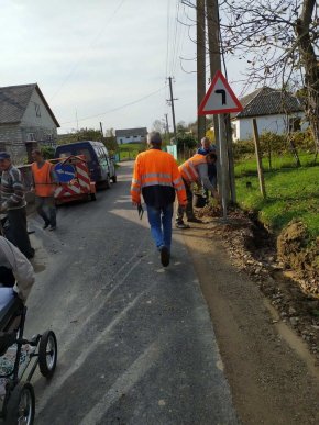 Оновлена за кошти ЄС дорога з’єднає два прикордонні села – 06