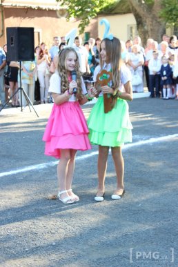 Свято Першого дзвоника відзначили у Мукачівській ЗОШ №1 ім. Пушкіна – 19