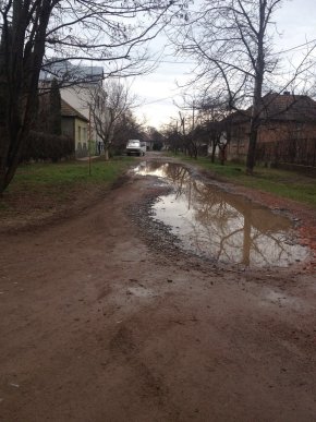 Геннадій Москаль: "Розбиті вщент мукачівські вулиці можна використовувати хіба під танкодром" – 03