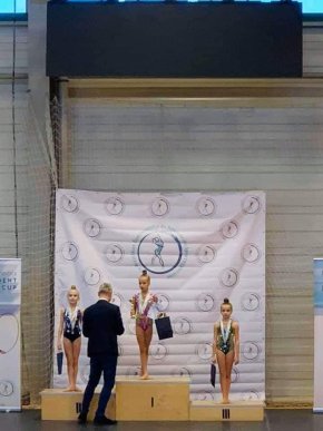 Мукачівські гімнастки привезли призові місця із Будапешта – 02