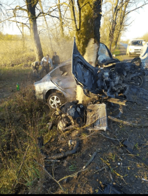 Моторошна ДТП забрала життя закарпатця – 02