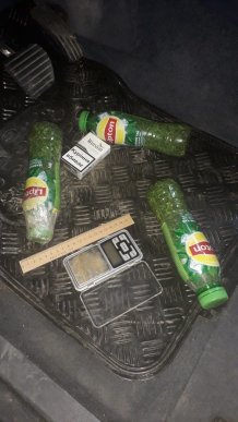 Службовий собака винюхав наркотики у машині – 01