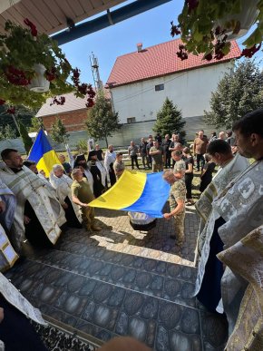 Закарпаття попрощалося із молодим військовим – 06