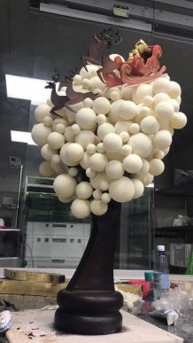 Закарпатський кондитер створив солодкий витвір до зимових свят – 02