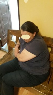 Жінка з чималою сумою грошей та ювелірними виробами переховувалася у туалеті потяга – 03 Жінка з чималою сумою грошей та ювелірними виробами переховувалася у туалеті потяга – 03