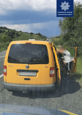 Чоловік спробував дати хабар правоохоронцям: відома причина – 01