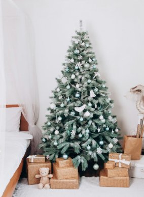 Новий рік 2025: які ялинкові прикраси обрати – 38