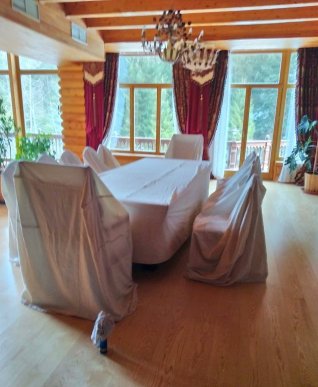 Обшуки маєтку родини Віктора Медведчука на Закарпатті: опубліковано ексклюзивні кадри – 30