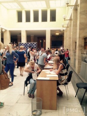 Прийом документів у патрульну поліцію стартував з великого ажіотажу – 02