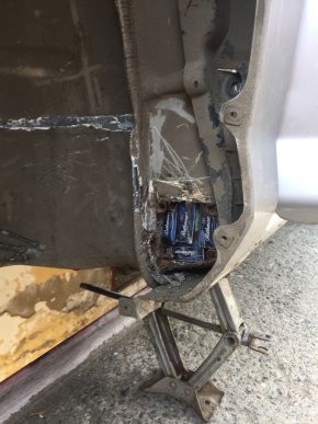 На Закарпатті у контрабандистів вилучили три іномарки – 02