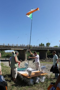 "Ужгородська регата - 2012": чудернацькі кораблі пливли Ужем (ФОТО) – 01