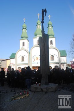 Мукачівці вшанували пам’ять загиблих воїнів-інтернаціоналістів (ФОТОРЕПОРТАЖ) – 11