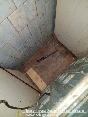 Хлопець убив батька. Йому обрали запобіжний захід – 02