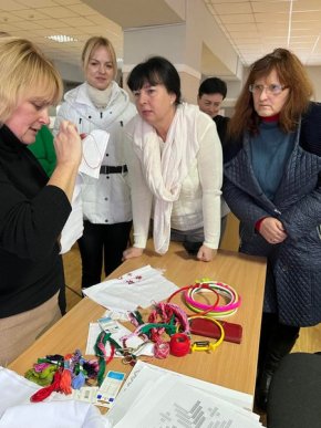 В УжНУ проводять лекції для переселенців про історію та культуру Закарпаття – 02 В УжНУ проводять лекції для переселенців про історію та культуру Закарпаття – 02