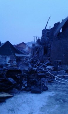 Рятувальники всю ніч ліквідовували пожежу на Тячівщині – 05