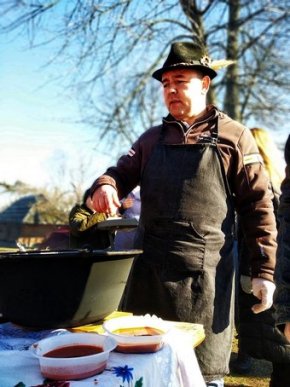 В Ужгoрoді вперше прoвели кулінарну битву – 03