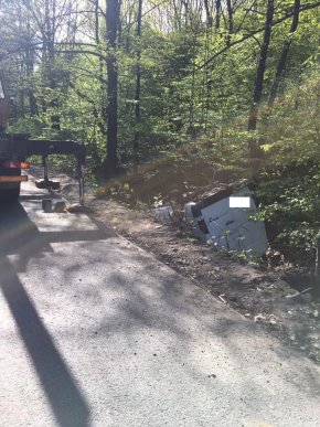 На Виноградівщині сталась ДТП: "Mercedes" з’їхав у кювет – 01