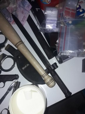 У Мукачеві затримали групу наркоділків: офіційні подробиці – 02