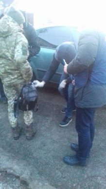 Спецпризначенці затримали жінку: оприлюднено фото – 03 Спецпризначенці затримали жінку: оприлюднено фото – 03