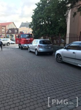 Вибухівку шукають у ратуші, замку і прокуратурі: що коїться у Мукачеві? – 02