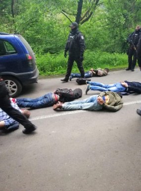 Організатору переправи нелегалів через кордон повідомили про підозру – 03 Організатору переправи нелегалів через кордон повідомили про підозру – 03