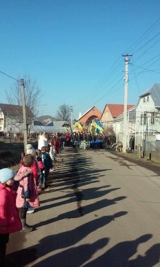 На Іршавщині проводжали в останню дорогу загиблого бійця АТО Юрія Короля (ФОТО) – 05