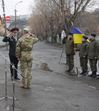 На площі Віталія Постолакі в Ужгороді до Дня пам’яті Небесної Сотні встановили і освятили хрест – 09