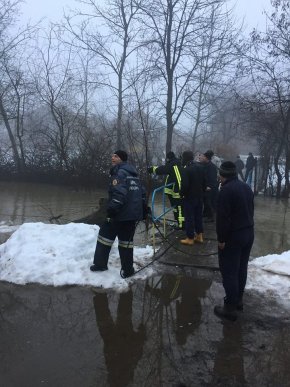 У Ракошині через розлив річки ускладнився рух на кількох сільських вулицях – 03