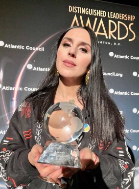 «Личить кожному»: як зірки святкують День вишиванки – 13