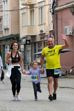 В Ужгороді сьогодні відбувся благодійний забіг – 02