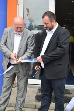 У Мукачеві відкрився салон лакофарбової продукції "Снєжка" – 09 У Мукачеві відкрився салон лакофарбової продукції "Снєжка" – 09