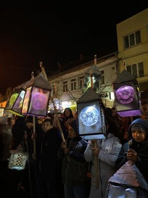 День святого Мартина: у центрі Мукачева відбулась видовищна хода з ліхтариками – 06