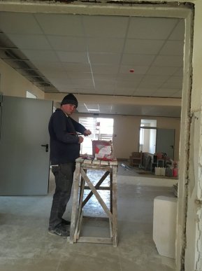 Реконструкція поліклініки у Мукачеві: які роботи наразі проводять – 03