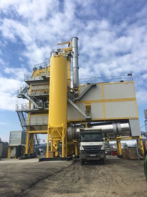 Москаль проінспектував ремонт траси «Нижні Ворота – Воловець – Міжгір’я» і оглянув на Воловеччині новий асфальтний завод – 01