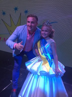 Берегівчанка Анна Якимець стала володаркою титулу "Міні Міс Україна 2016" – 03 Берегівчанка Анна Якимець стала володаркою титулу "Міні Міс Україна 2016" – 03