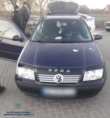 В Ужгороді патрульні затримали чоловіків, які, ймовірно, виготовляли наркотики – 06 В Ужгороді патрульні затримали чоловіків, які, ймовірно, виготовляли наркотики – 06