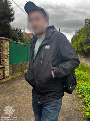 За добу на вулицях Ужгорода у трьох перехожих виявили наркотики – 03