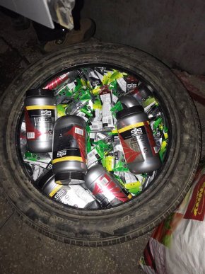 Прикордонники виявили незаконну партію енергетикiв та бiодобавок  – 01 Прикордонники виявили незаконну партію енергетикiв та бiодобавок  – 01